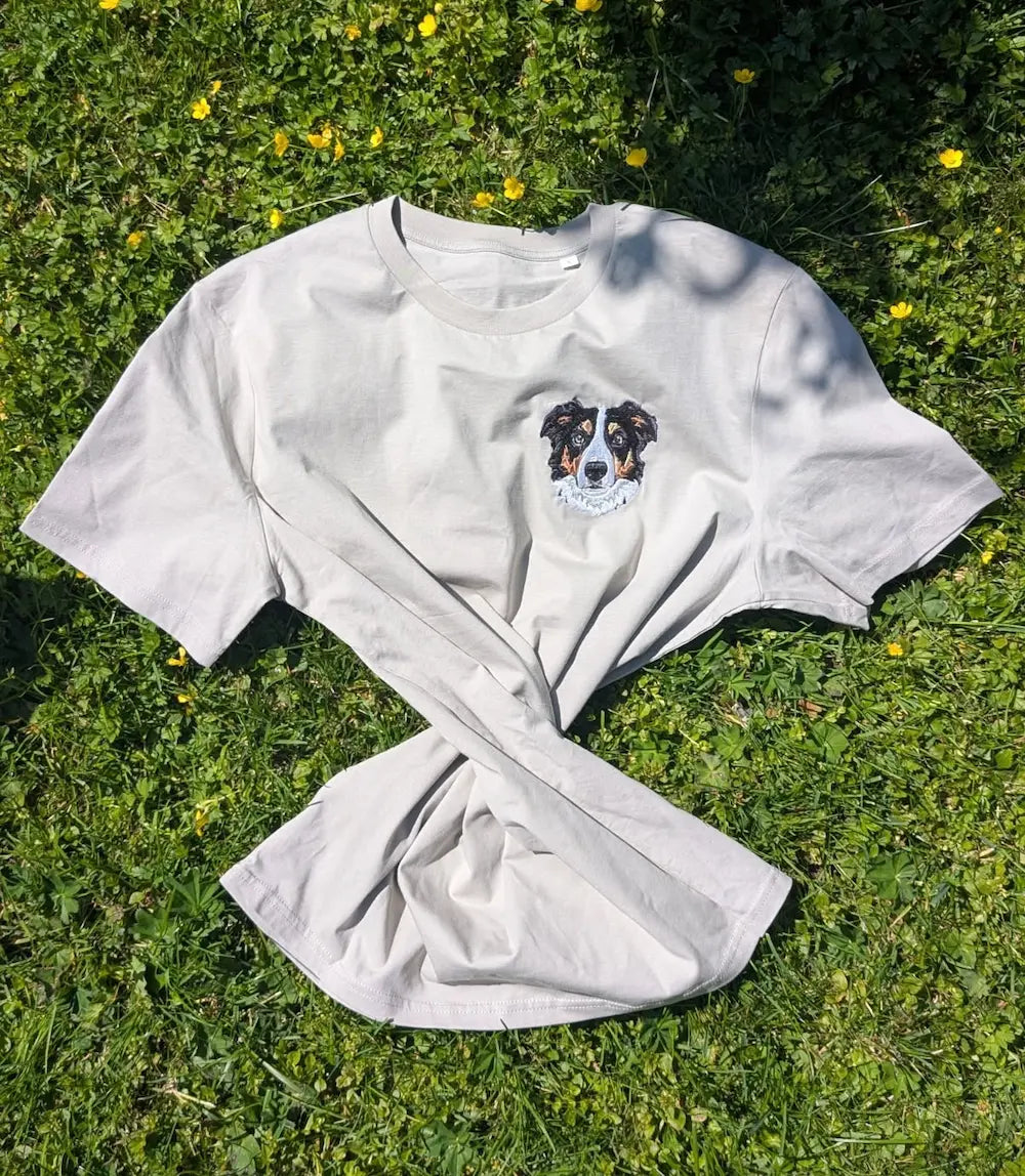 Unik t-skjorte med broderi av border collie fra fotografi.